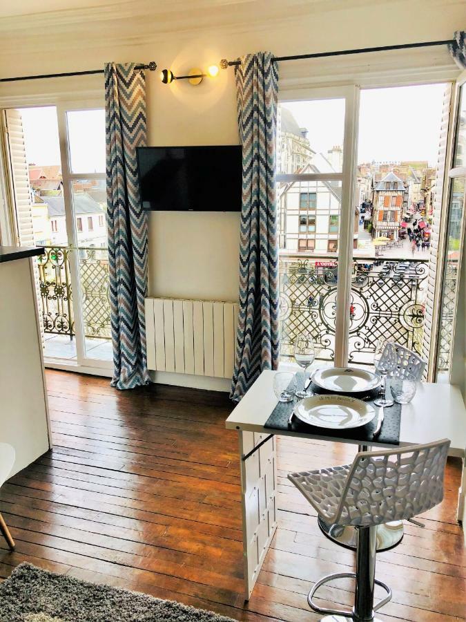 Le Coeur De Troyes - Appartement & Studio Luaran gambar